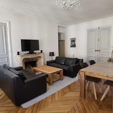 3 Pieces 4****, Au Coeur Du Quartier Historique Appartement Versailles Buitenkant foto